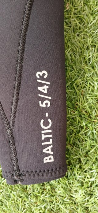 Neopreno Surf Seland Báltic 5/4/3 talla S