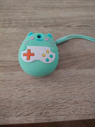 Tamagotchi con funda protectora