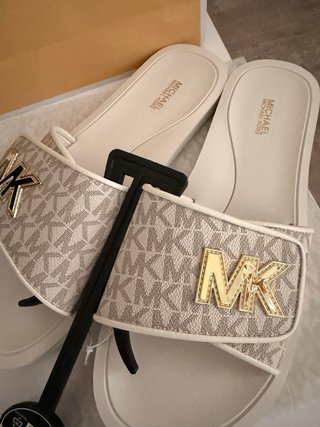 Chanclas Michael Kors MK