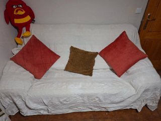 Sofá 2 plazas tela beige abatible