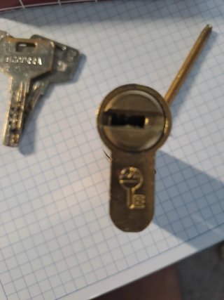 Bombín Ezcurra Nuevo