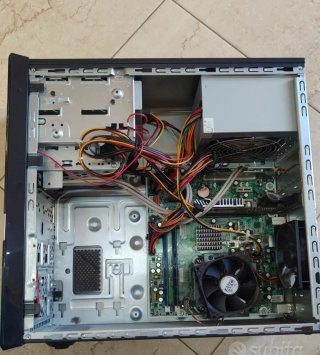 PC Desktop HP con SSD 240