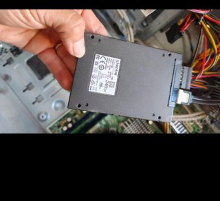 PC Desktop HP con SSD 240