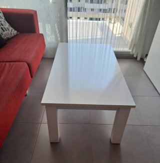 Mesa de centro elevable blanca
