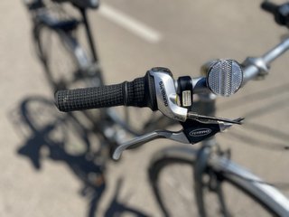 Bicicleta Trek Navigator T30 28 Grigio
