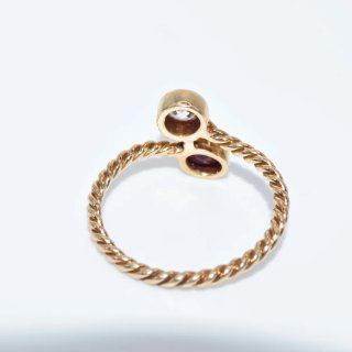 Anillo Trenzado Oro 18k con pedrería