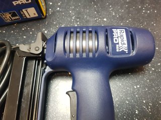 Grapadora Eléctrica Rapid PRO R606
