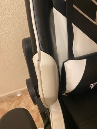 Silla Gaming Negra y Blanca Tempest