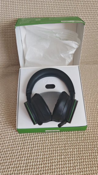 Pack Xbox Series X+13 juegos+cascos LEER DESCRIPCI