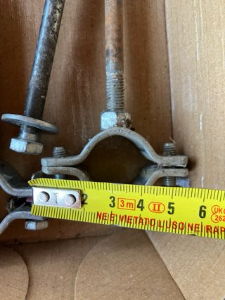 Supporti metallici per tubi