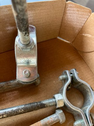 Supporti metallici per tubi
