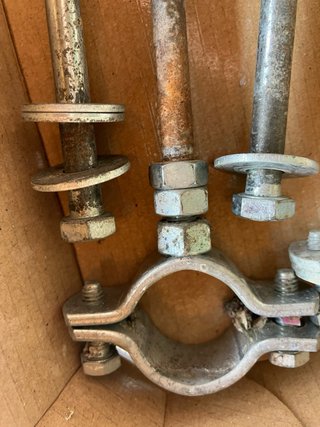 Supporti metallici per tubi