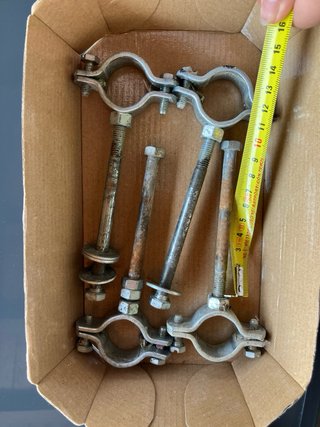 Supporti metallici per tubi