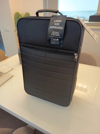 Maleta de cabina Primark con 3 fundas