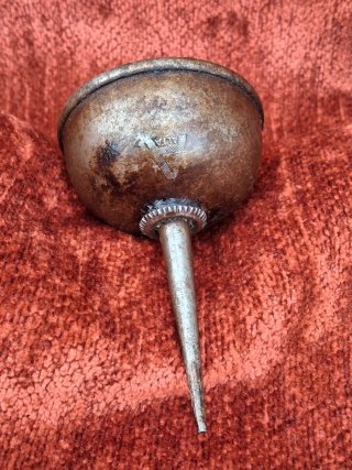 Aceitera Alfa Máquina de Coser Antigua