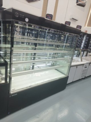 Vitrina expositora de pastelería