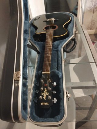 Guitarra Acústica Eléctrica Negra