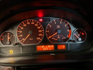 BMW 330XI