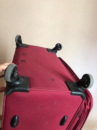 Maleta MUY Grande 23kg 4 Ruedas Perfecto Estado