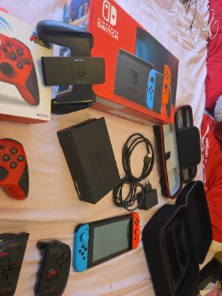 Nintendo Switch V2 Azul/Rojo + Accesorios