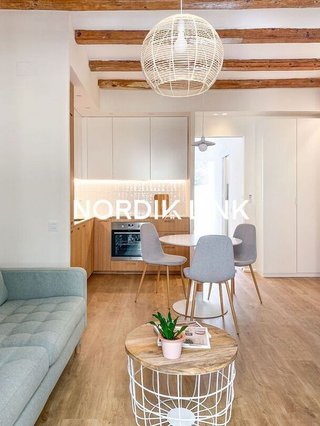 Piso en venta en Sants en Barcelona