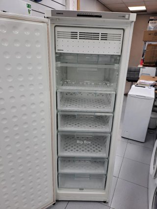 Congelador vertical Siemens 175,Cm Garantía Envió