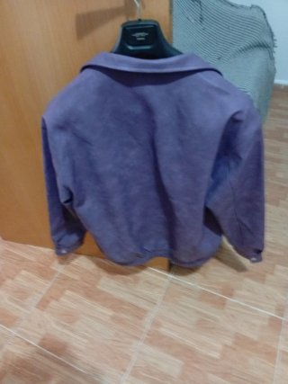 Chaqueta polipiel morada nueva