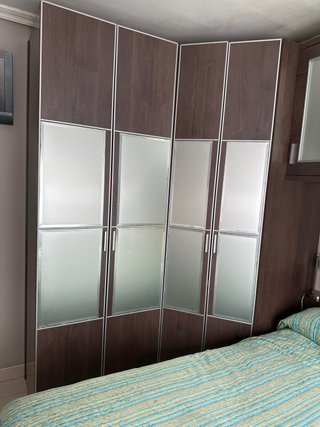 Armario modular madera y cristal