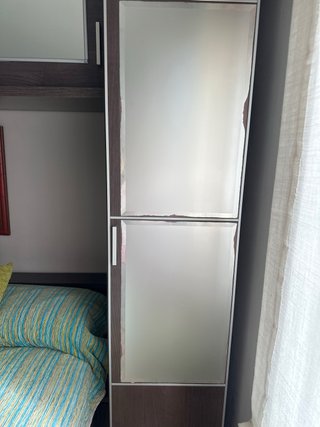 Armario modular madera y cristal