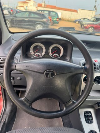 Tata Indica 2011