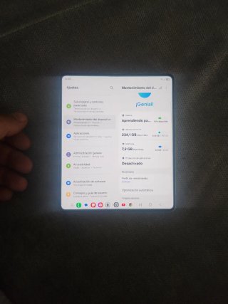 Samsung Galaxy Z Fold 4