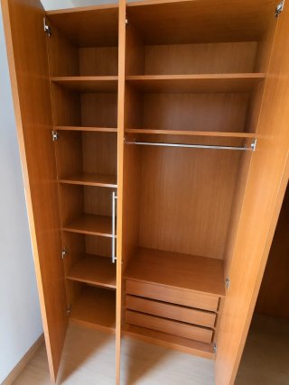 Armario de madera 3 puertas