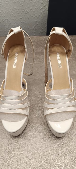 Zapatos de tacón blancos MAIERNISI