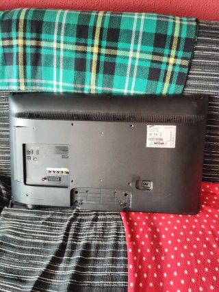 Televisión Samsung 32 UE32EH4000 Negra