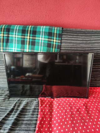 Televisión Samsung 32 UE32EH4000 Negra