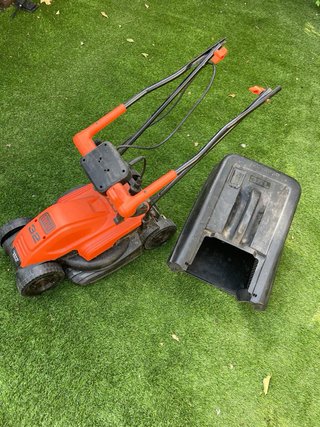 Cortacésped Eléctrico Black+Decker 1200W