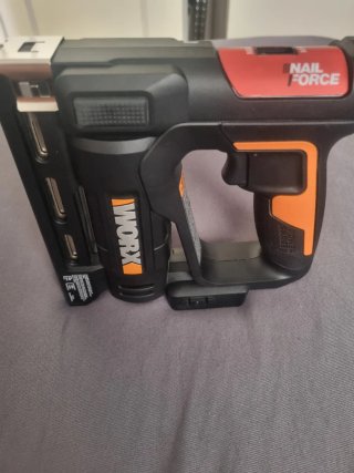 Clavadora Grapadora Worx WX843.9