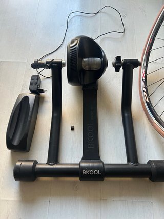 Rodillo Bkool con Rueda Bkool