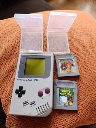 Nintendo Game Boy Classic + 2 Juegos