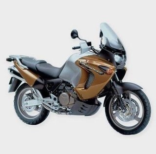 Soporte estriberas derecho Honda Varadero 1000 (19