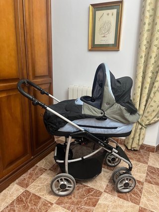 Coche bebe y  niño