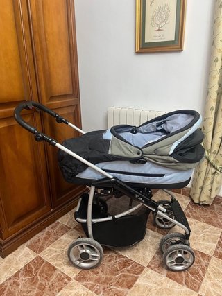 Coche bebe y  niño