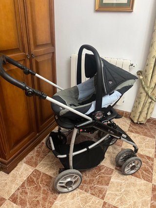 Coche bebe y  niño