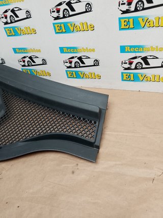 RECUBRIMIENTO TORPEDO DCHO MERCEDES CLASE B W246