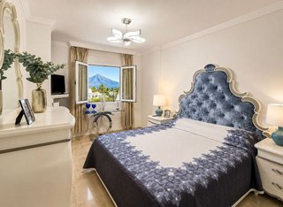 Piso en alquiler en Los Naranjos - Las Brisas en Marbella