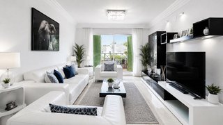 Piso en alquiler en Los Naranjos - Las Brisas en Marbella