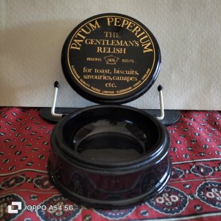 W 38. Scatola vintage Patum Peperium porcellana