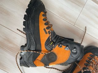 Botas Montaña La Sportiva Negro Naranja