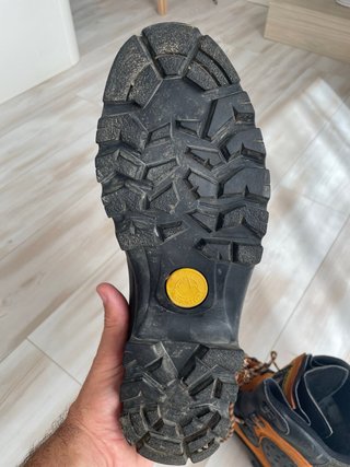 Botas Montaña La Sportiva Negro Naranja