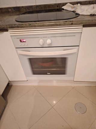 ELECTRODOMESTICOS, MOBILIARIO Y LÁMPARAS COCINA